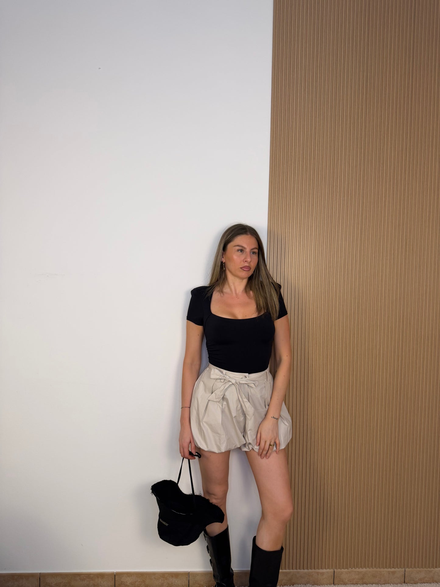 body scollo quadrato