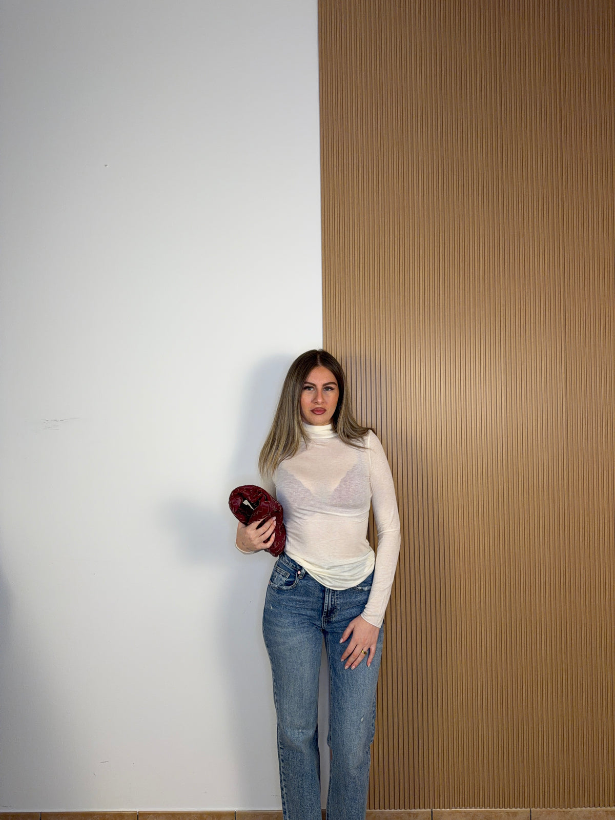 maglia semivelata misto cashmere collo alto