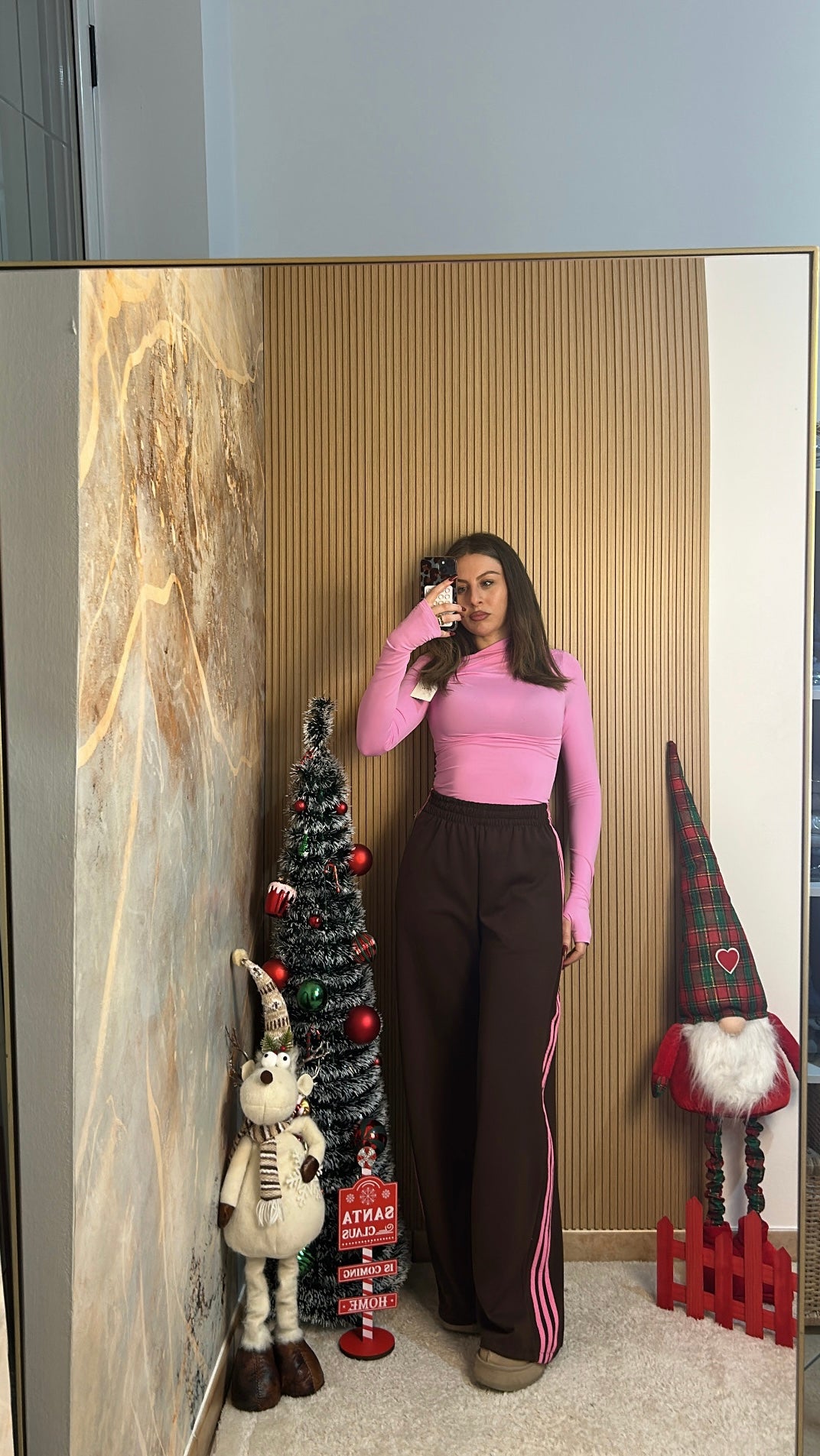 TUTA ADID*S MARRONE E ROSA