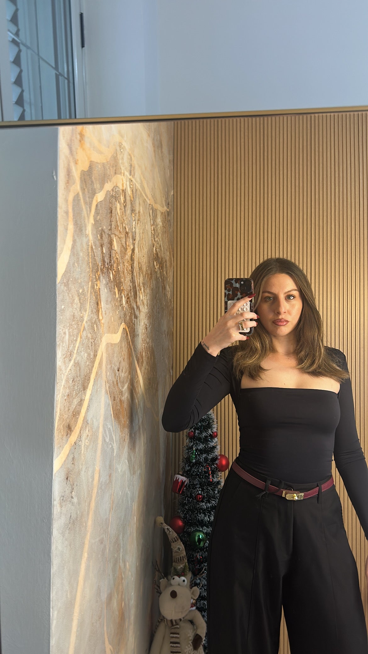 MAGLIA SCOLLO QUADRATO